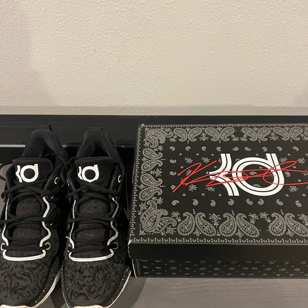 Nike kd size 10 mens